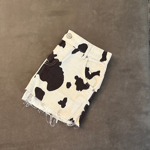 Urban Outfitters Cow Print Mini Skirt - Small - Picture 3 of 3